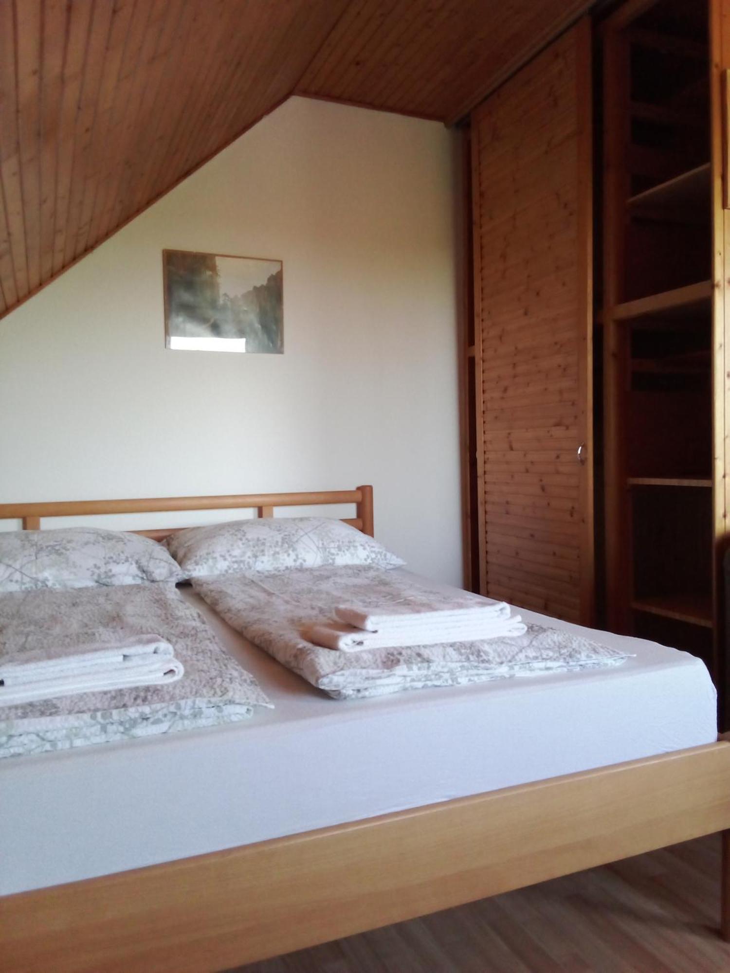 Apartman-Kata Fertőd Zimmer foto